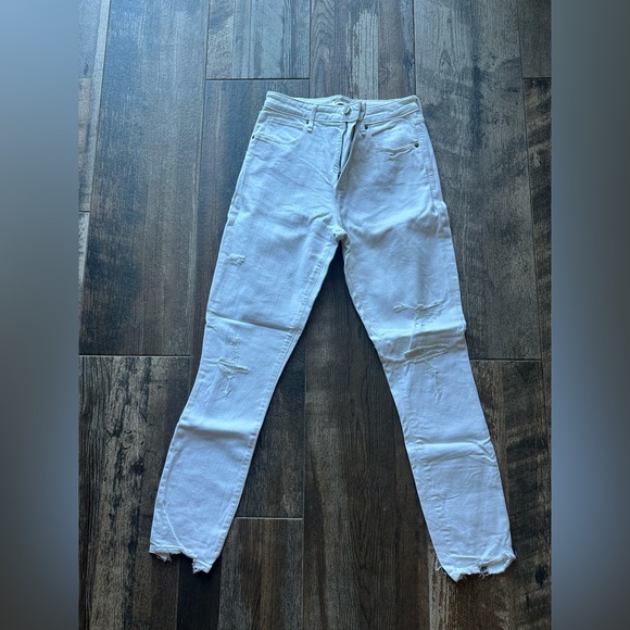 Abercrombie & Fitch Denim - Abercrombie and Fitch Super High Rise Skinny Jean